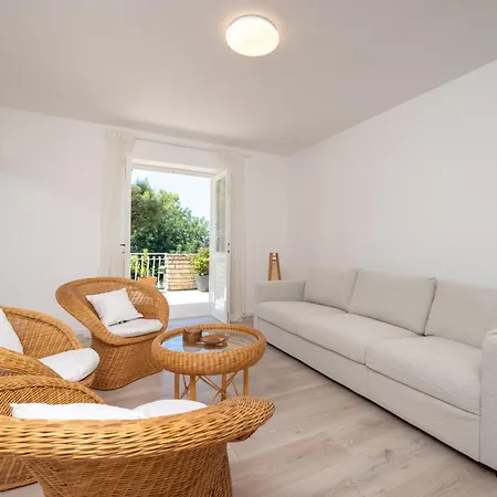 Beachfront Apartments Nincevic Appartement *
