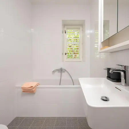 Beachfront Apartments Nincevic Appartement *
