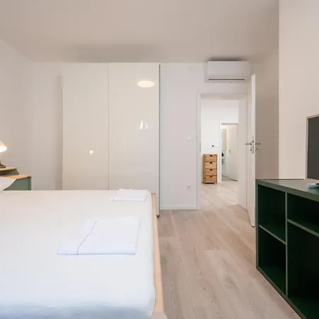 Beachfront Apartments Nincevic Appartement *