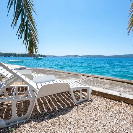 Beachfront Apartments Nincevic Appartement Trogir