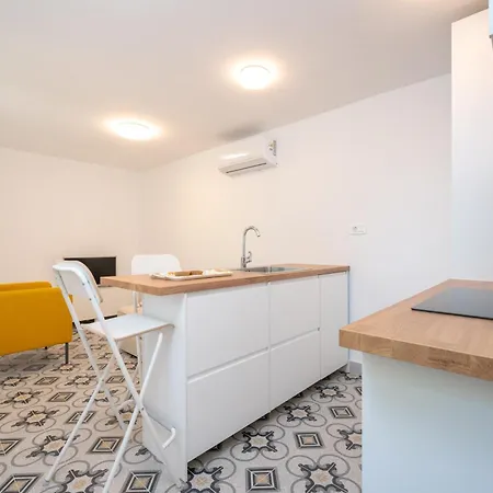 Beachfront Apartments Nincevic * Trogir