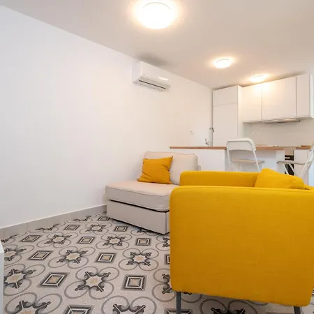Appartement Beachfront Apartments Nincevic *